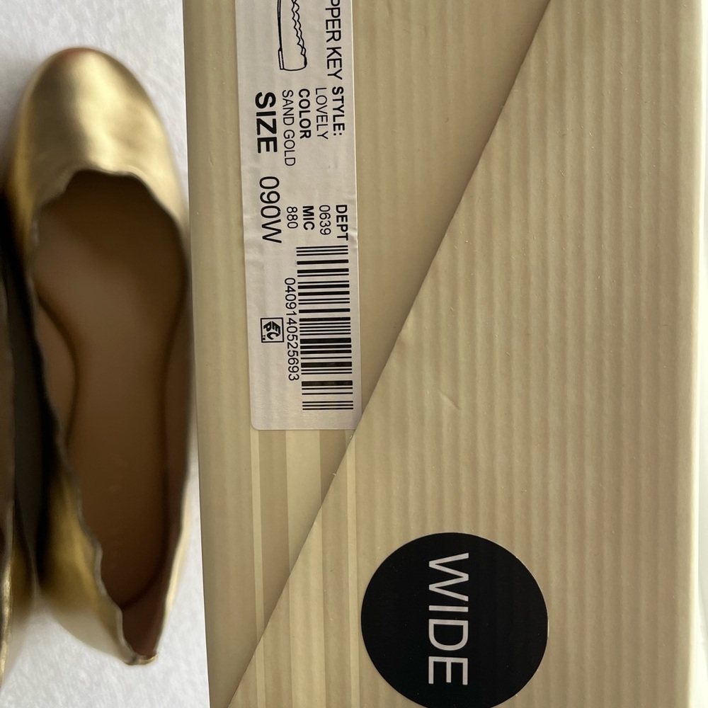 Belk Gold Flats Elegant Slip-On Loafers